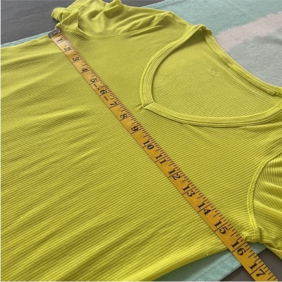 Lululemon Tonka Stripe Burnout Split Pea Karmady Short Sleeve Top - Picture 9 of 10